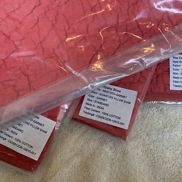 Signature Pillow Shams. X. 4 - Picture 3 of 3